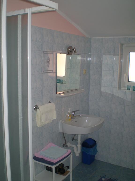 Apartments Katarina Πόρετς Εξωτερικό φωτογραφία