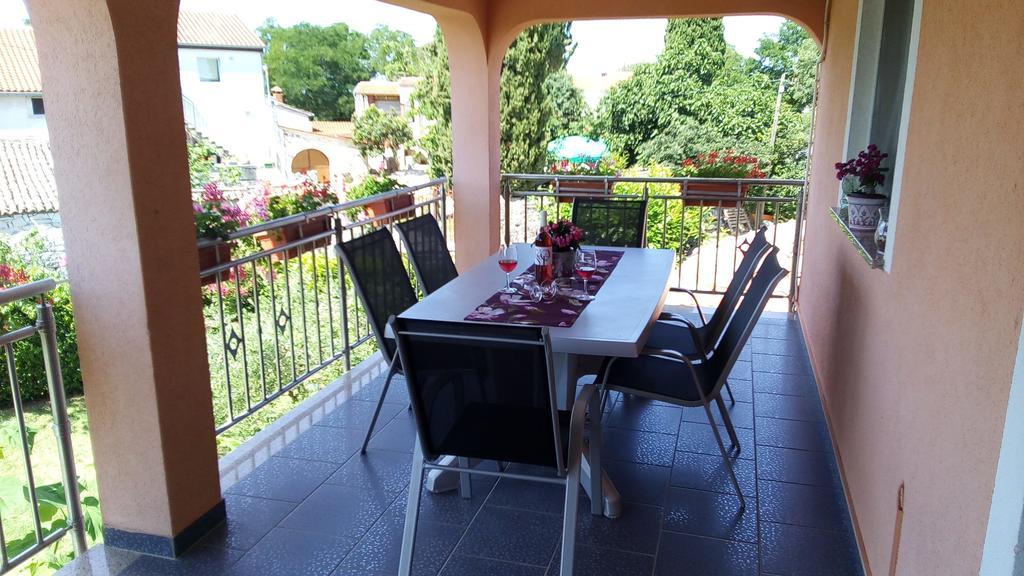 Apartments Katarina Πόρετς Εξωτερικό φωτογραφία