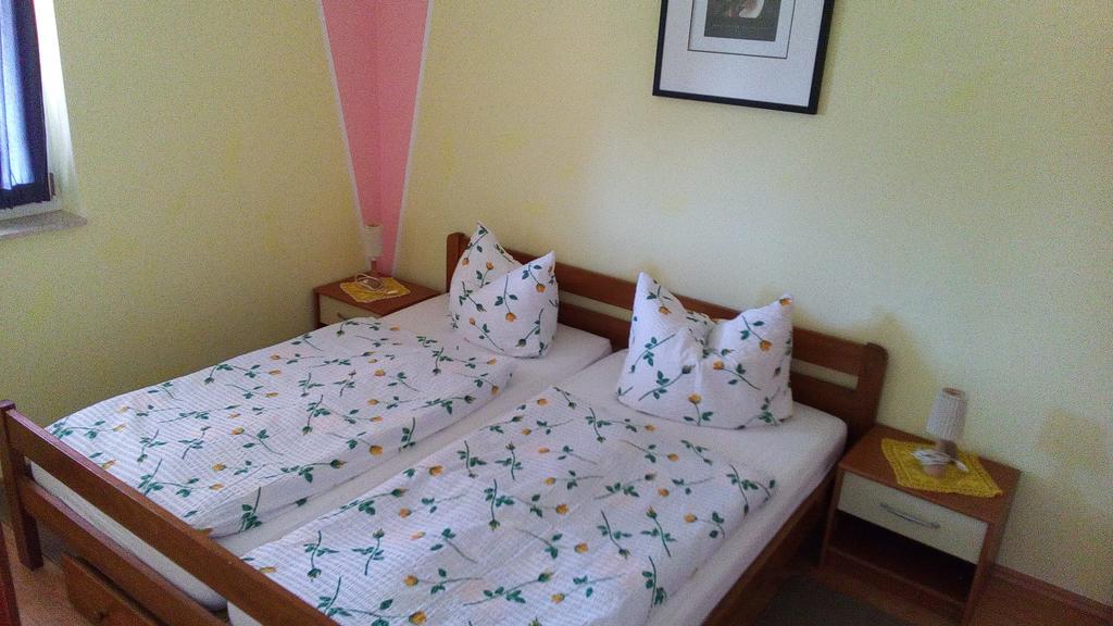 Apartments Katarina Πόρετς Εξωτερικό φωτογραφία